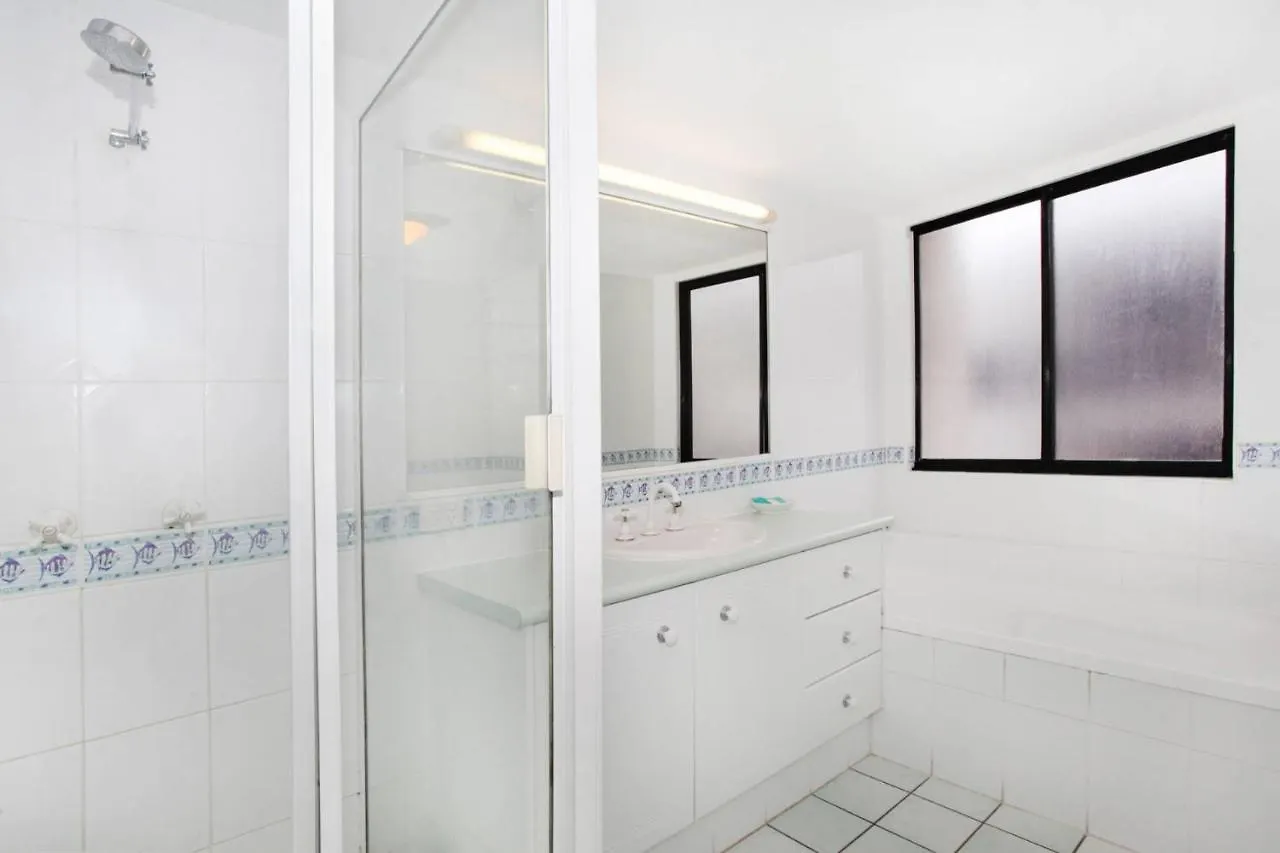 Unit 5 Phoenix Coolum Beach 0*,  Avustralya